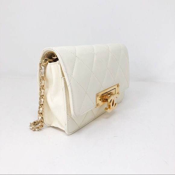 ❌SOLD❌Chanel Golden Class Wallet On Chain WOC - Picture 2 of 10